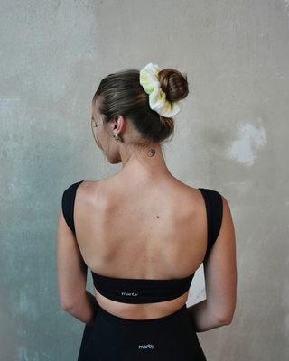 Knitted Jumbo Scrunchie - Pale Yellow